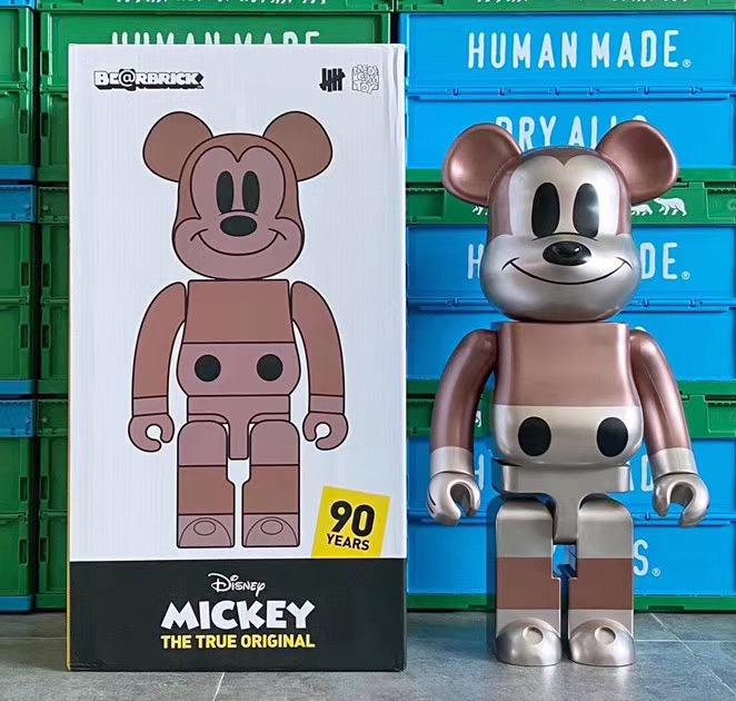 Be@rbrick Bearbrick x Undefeated Disney Mickey Mouse 1000% 90th anniversary  figure