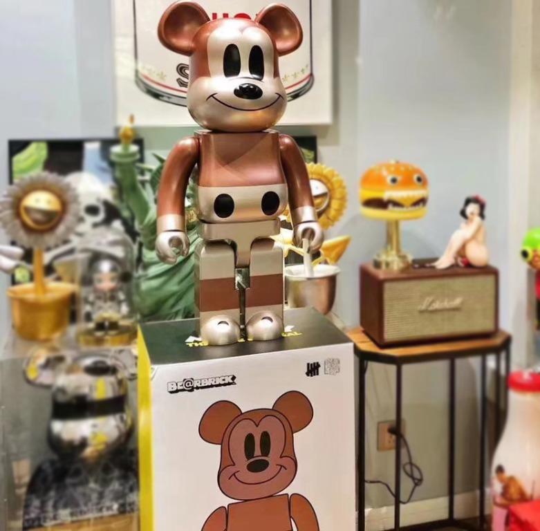 Be@rbrick Bearbrick x Undefeated Disney Mickey Mouse 1000% 90th anniversary  figure