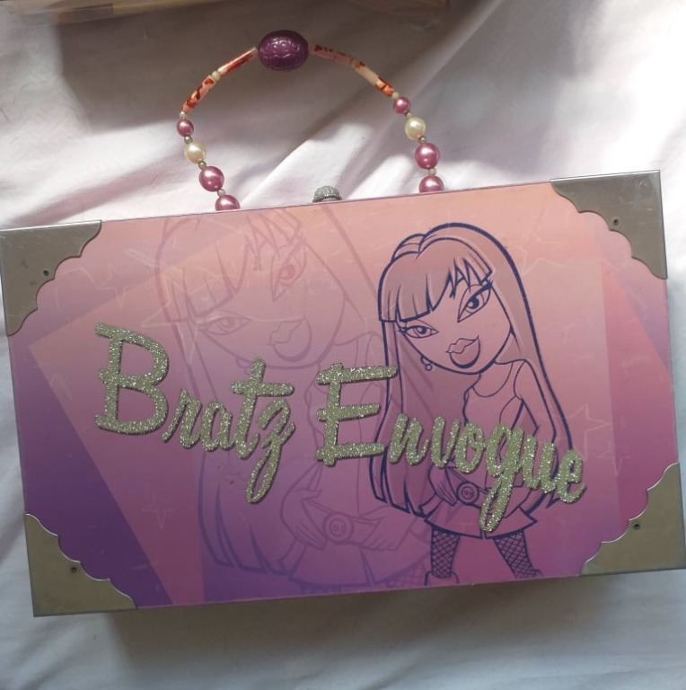 Bratz carry case hotsell
