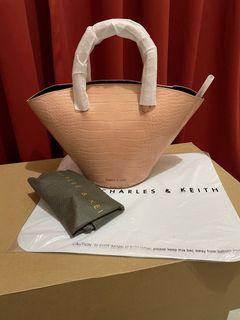 🔥SALE🔥 Charles & Keith Pink Trapeze