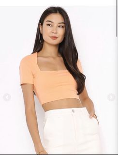 (Category: ) located in . Submitted by closetshop (Listing ID 1074283290, Image 1). Description: .