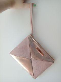 Collete-  Pink small clutch