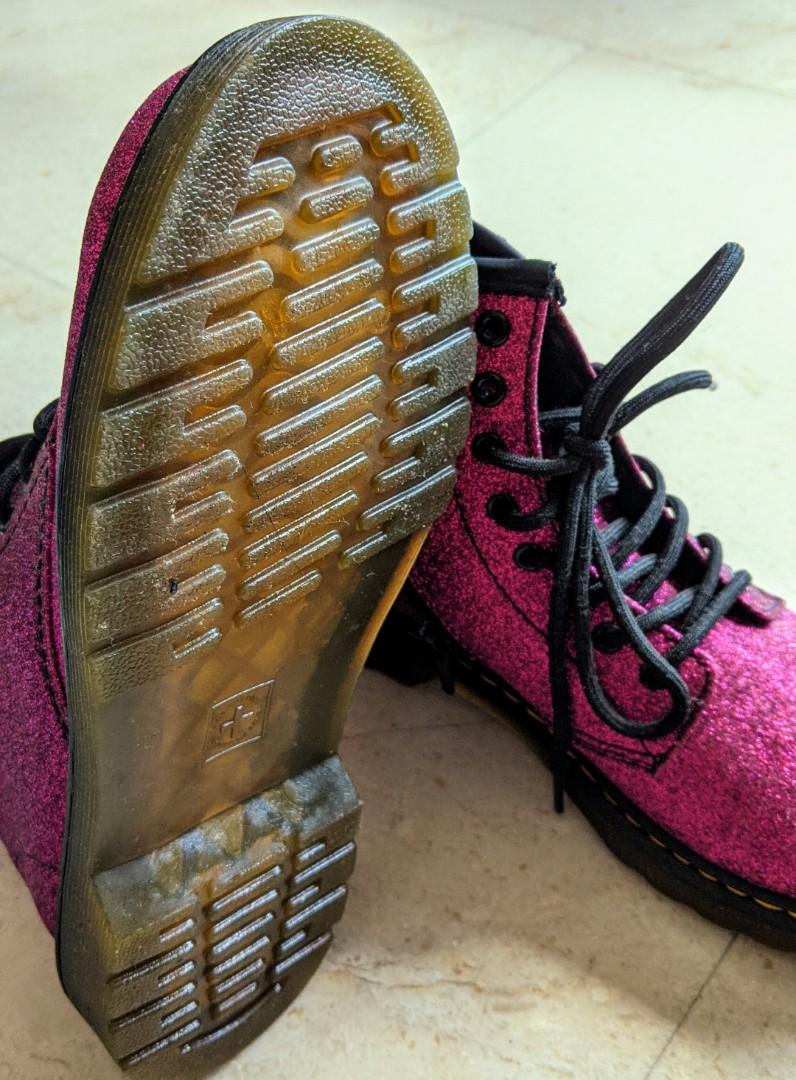 Dr martens best sale delaney glitter