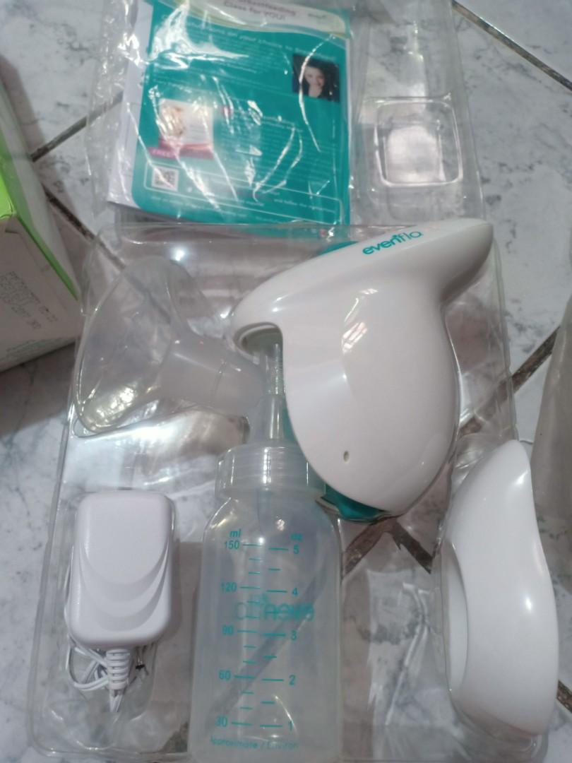 Evenflo Single Electric Breast Pump (Category: Breastfeeding & Bottle Feeding) located in Manila. Submitted by maxineamber (Listing ID 1074250495, Image 3). Description: tried once and stock, with free evenflo 60 pcs nursing pads.