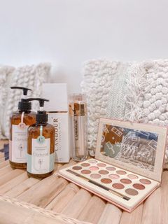 (Category: ) located in . Submitted by beautymasksg (Listing ID 1074260024, Image 1). Description: .