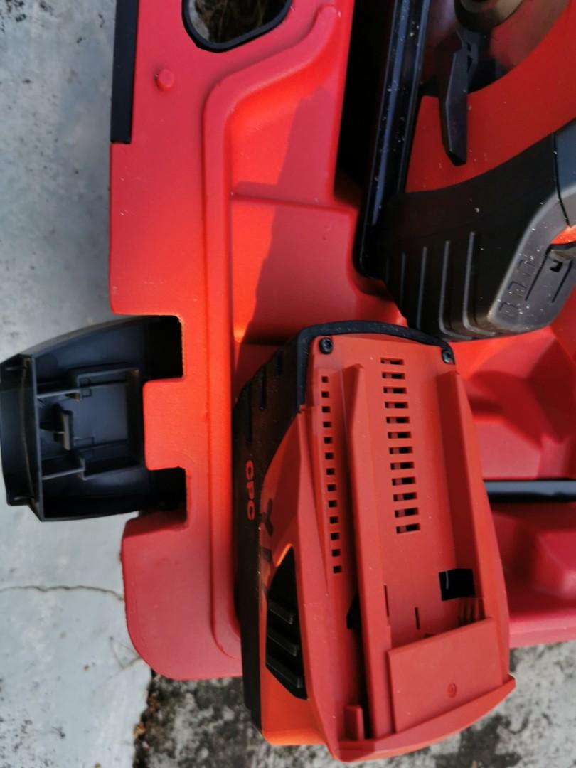 Hilti Cordless circular saw SCM 22A, Everything Else on Carousell