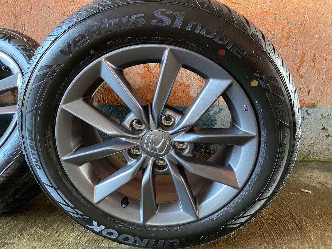 Honda Civic 1 8e 21 Mags With Tires Car Parts Accessories Mags And Tires On Carousell