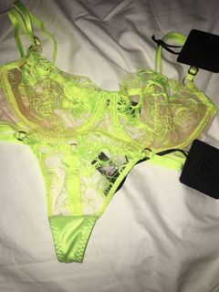 (Category: ) located in . Submitted by sixes (Listing ID 1074342204, Image 1). Description: .