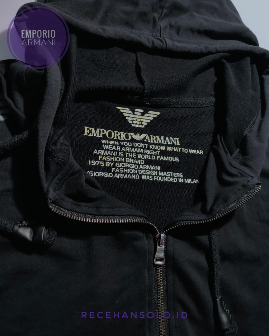 Hoodie zipper EMPORIO ARMANI preloved import, Fesyen Pria, Pakaian , Baju  Luaran di Carousell
