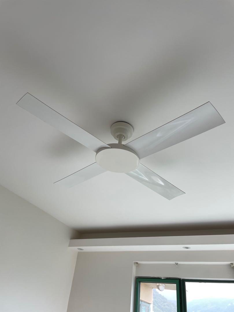 Hunter Pacific Ceiling Fan Revolution3. white. disassemble & pick up