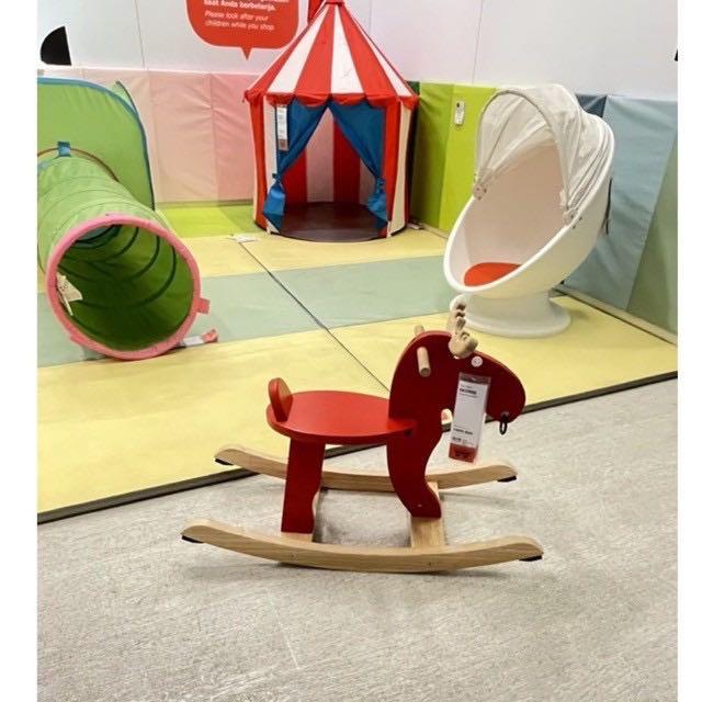 Ikea ekorre rocking horse mainan kuda kayu anak, Bayi & Anak, Kereta