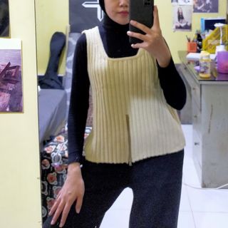 (Kategori: ) berada di . Dikirim oleh pratmia (ID iklan 1074359528, Gambar 1). Deskripsi: .
