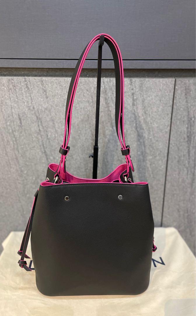 Authenticated Used Louis Vuitton LOUIS VUITTON Rock Me Bucket Noir Grain  Calf Leather M54677 Black / Pink Crossbody Bag Shoulder LV Turn Lock  Drawstring 