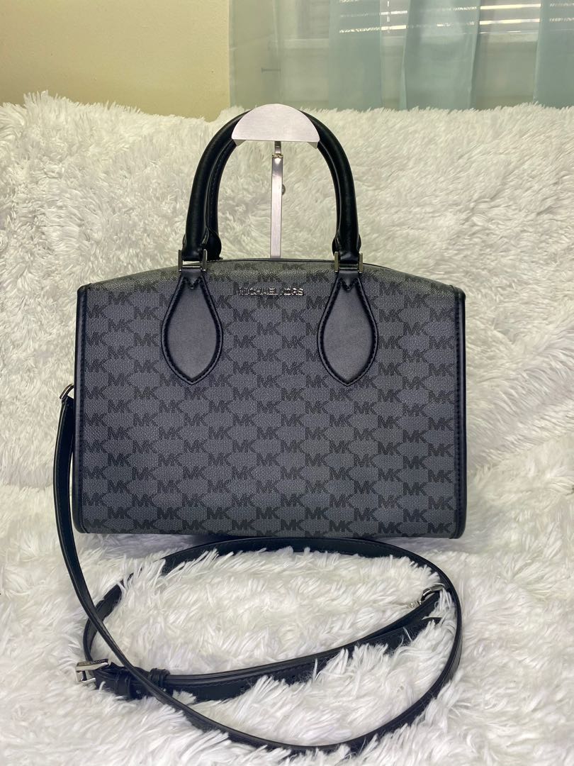 michael kors connie duffle bag