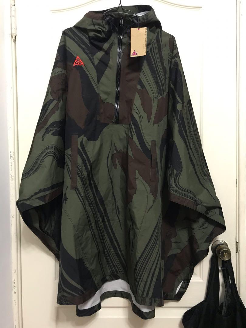 Nike ACG Mt. Fuji Poncho 斗篷雨衣, 他的時尚, 外套及戶外衣服在旋轉拍賣