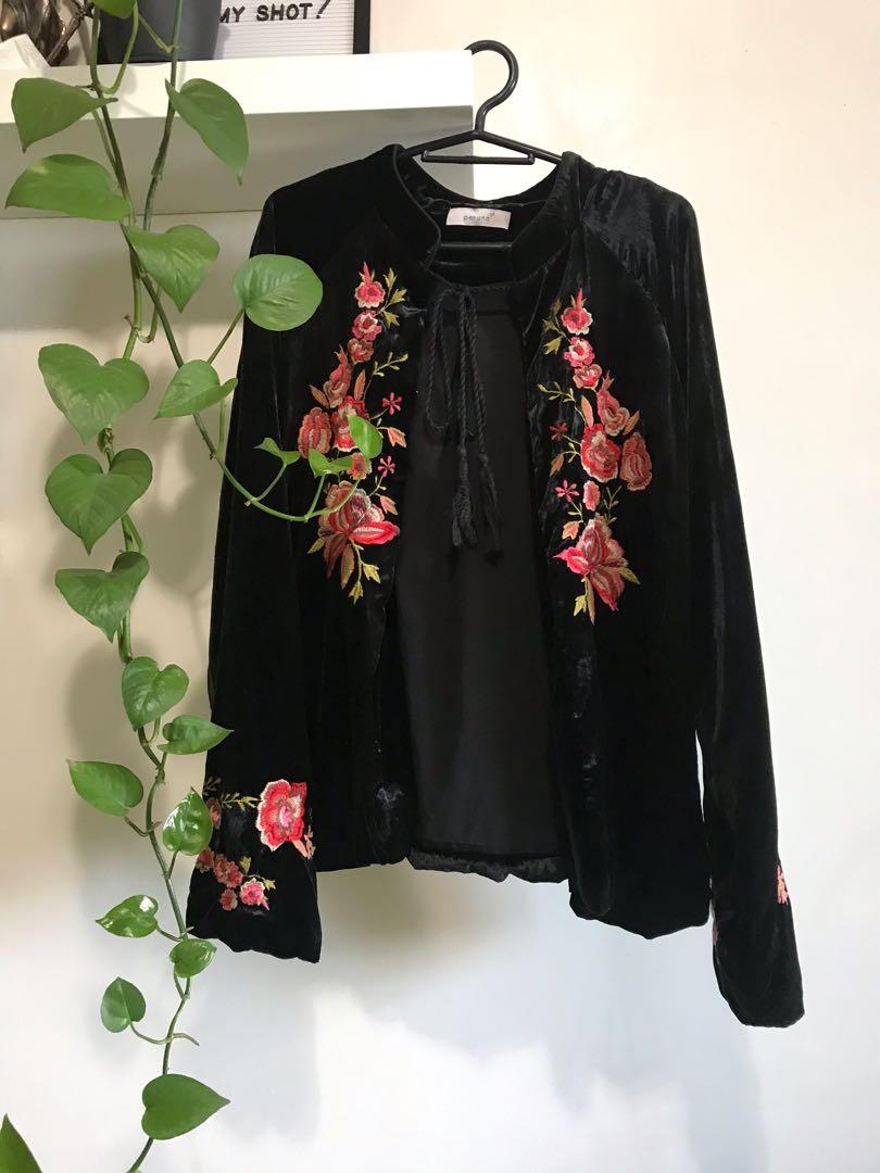 per una velvet jacket