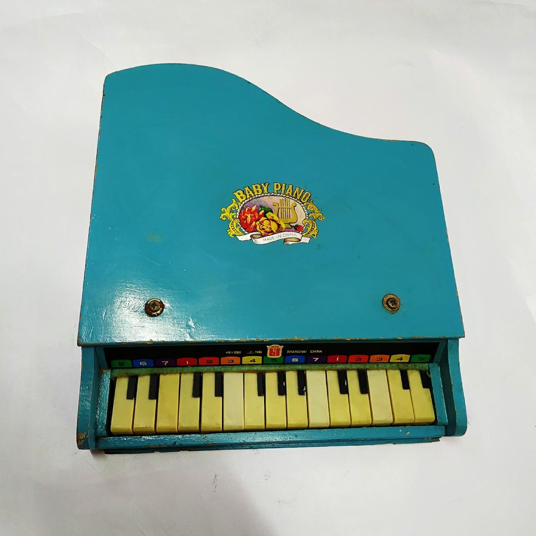 Old toy piano clearance