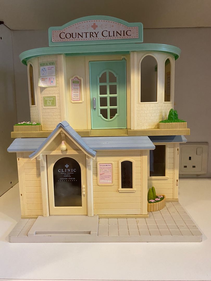 Sylvanian clinic hotsell