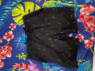 (Category: ) located in . Submitted by ninetees.thrift (Listing ID 1074273489, Image 1). Description: .