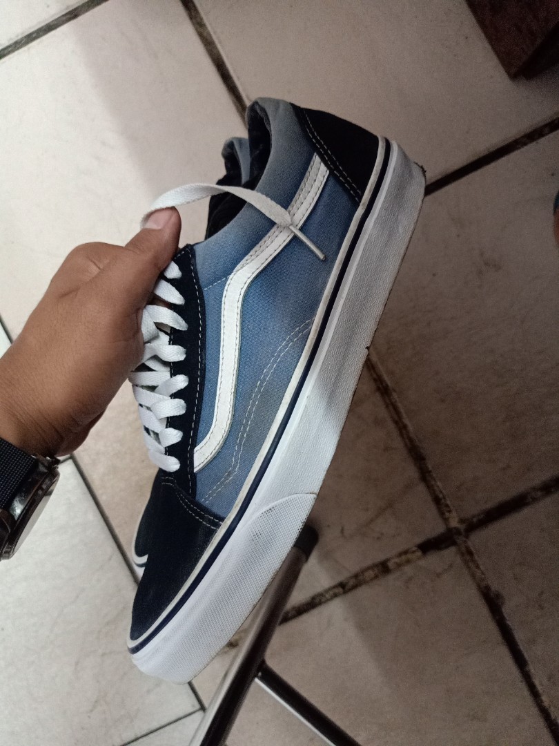 vans black navy
