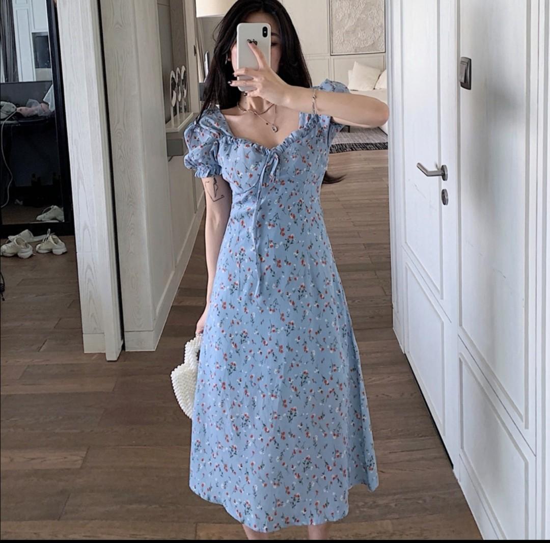 Blue floral A Line puff sleeve dress 