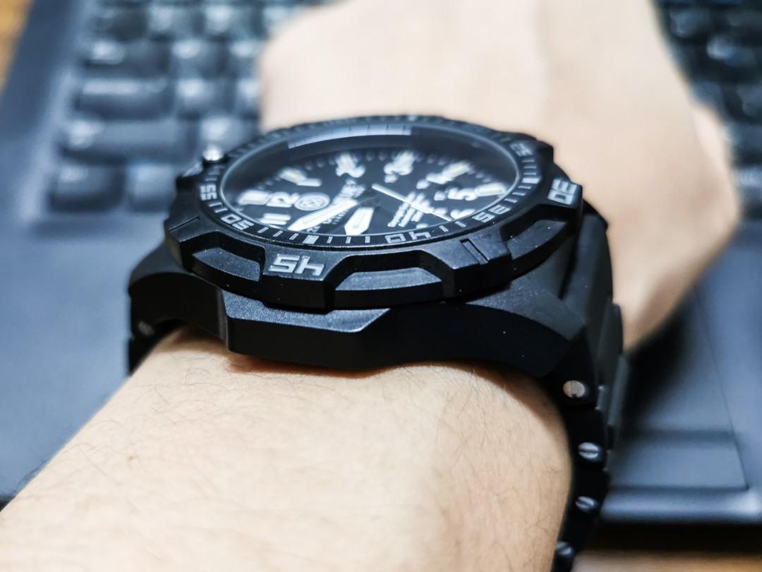 Deep Blue Daynight Guardian Mobile Phones Gadgets Wearables Smart Watches on Carousell