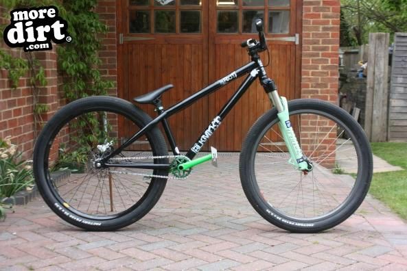 Chromoly best sale dirt jumper