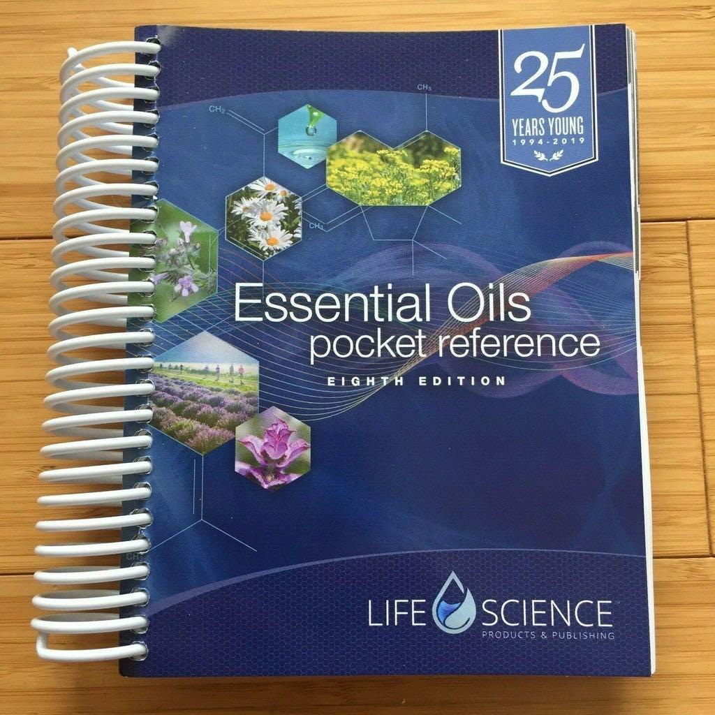 未使用　Essential Oil Pocket Reference 英語版