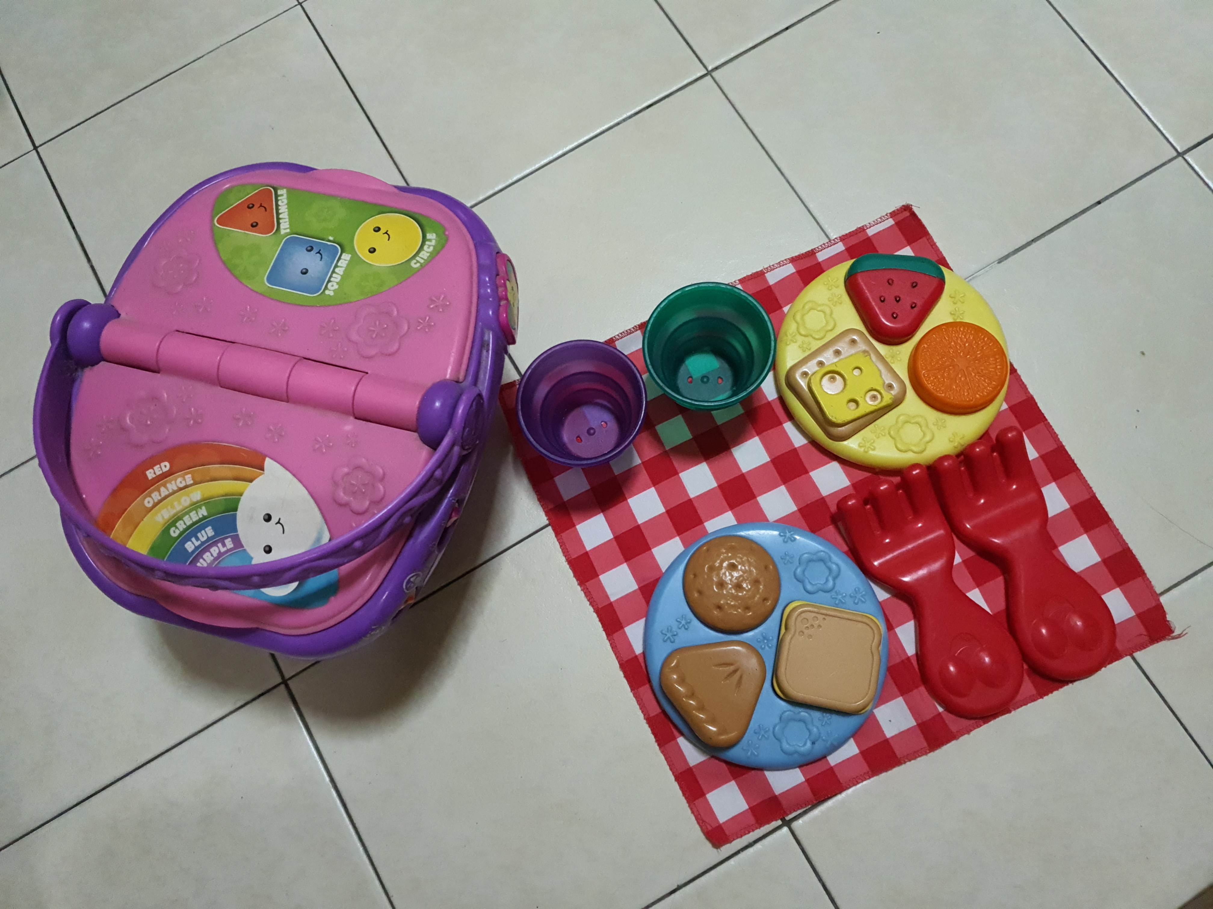 Leapfrog Picnic Basket, Babies & Kids, Baby Nursery & Kids Furniture