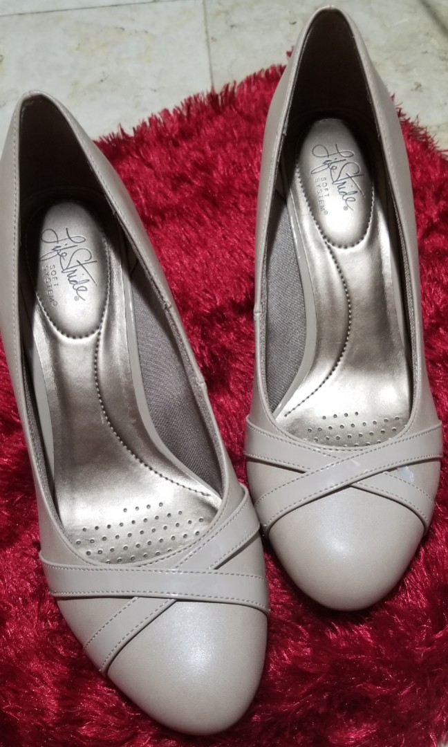 lifestride soft system pumps