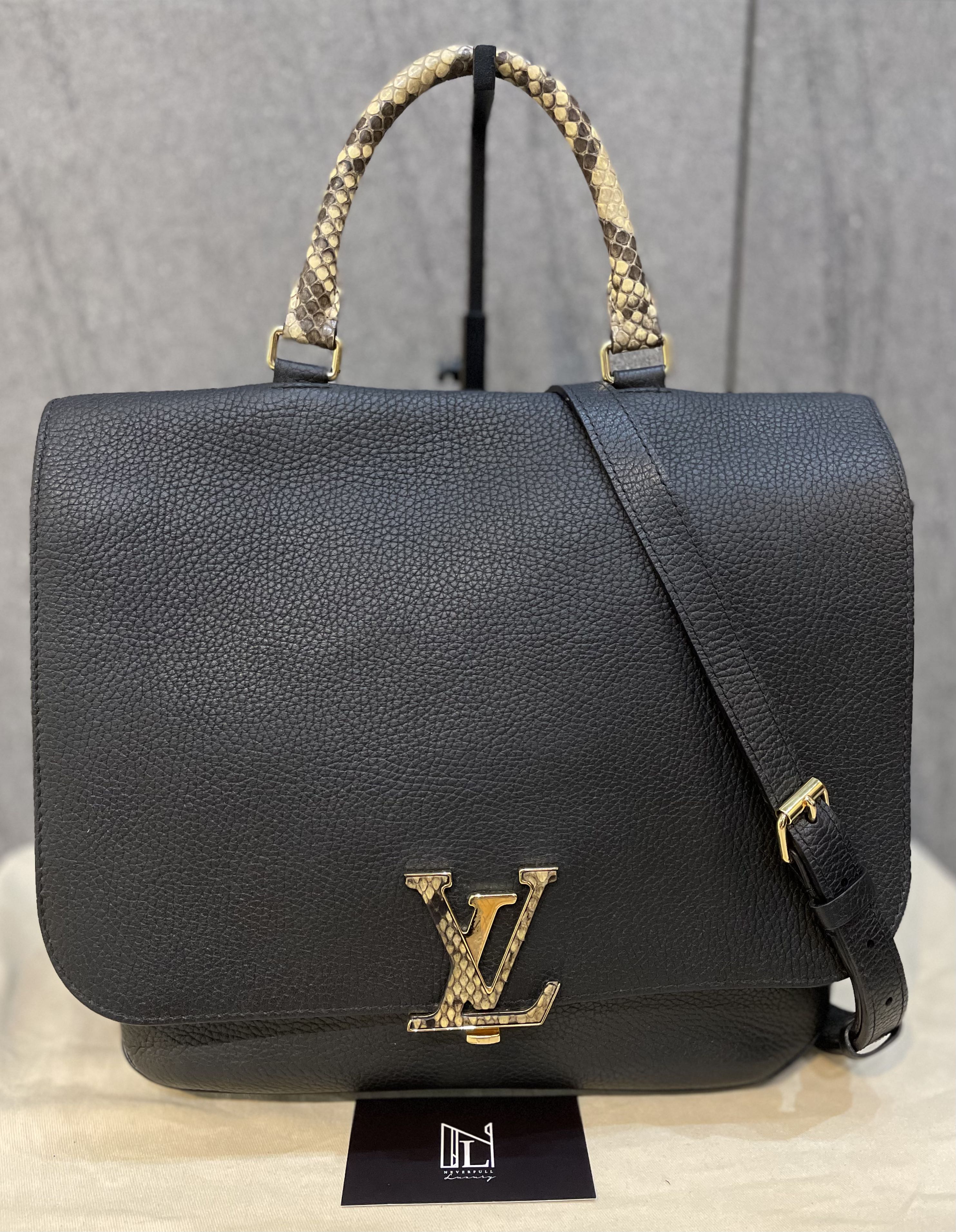 Volta leather handbag Louis Vuitton Black in Leather - 30553113