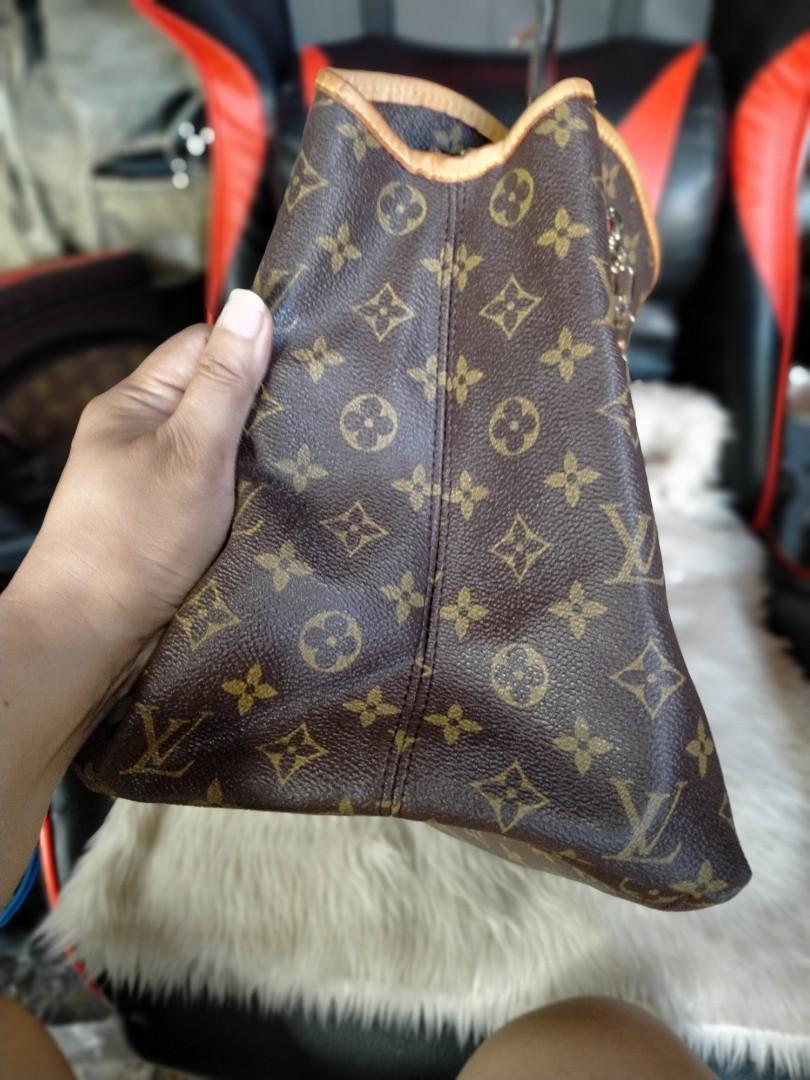 Lv hiver monogram Vintage, Luxury, Bags & Wallets on Carousell