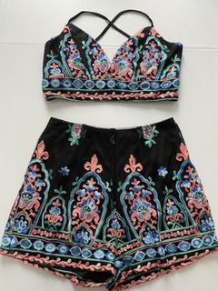 (Category: ) located in . Submitted by closetadditions (Listing ID 1074543883, Image 1). Description: .