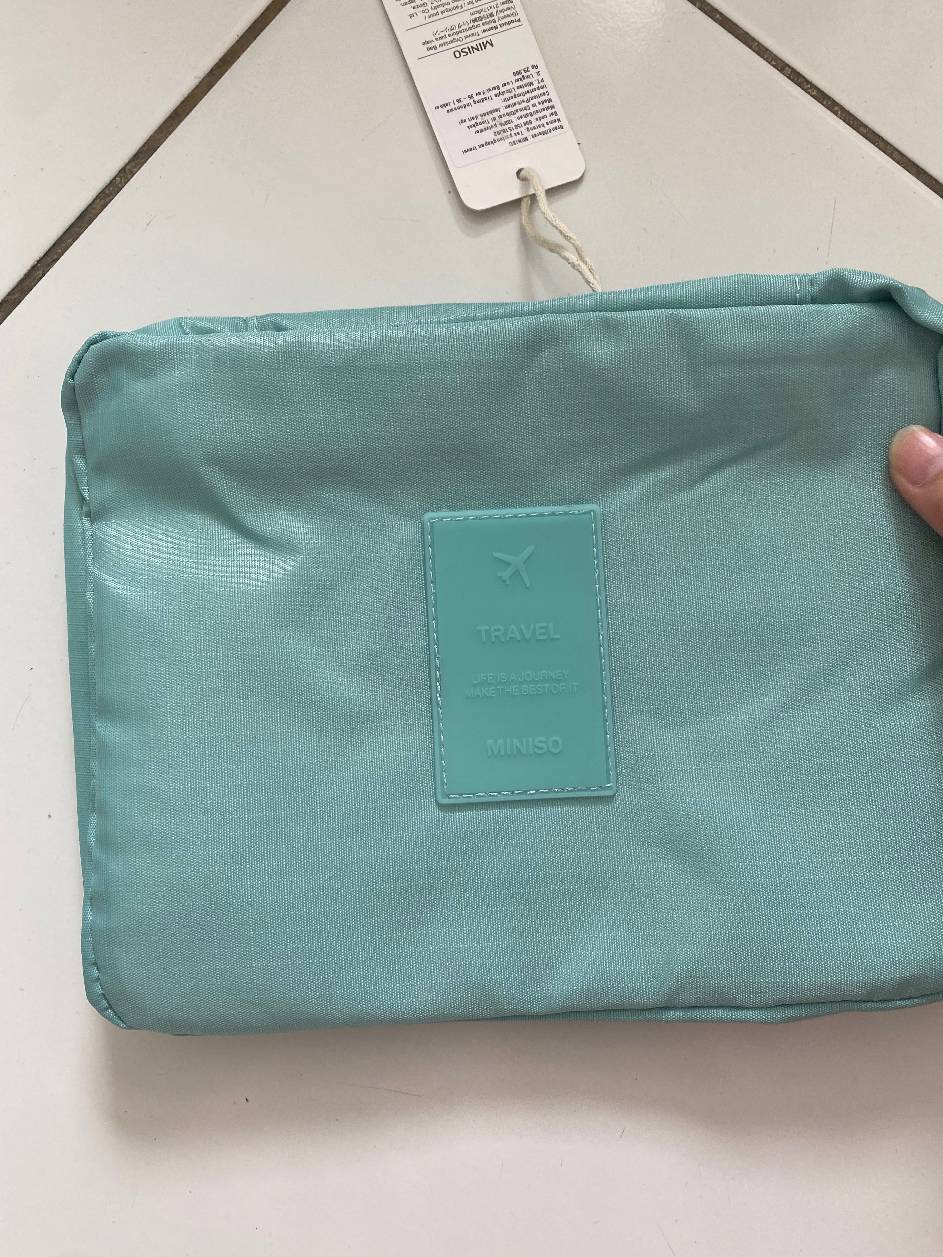 Miniso Organizer Travel Bag Tas penyimpanan Multifungsi Baju Makeup on