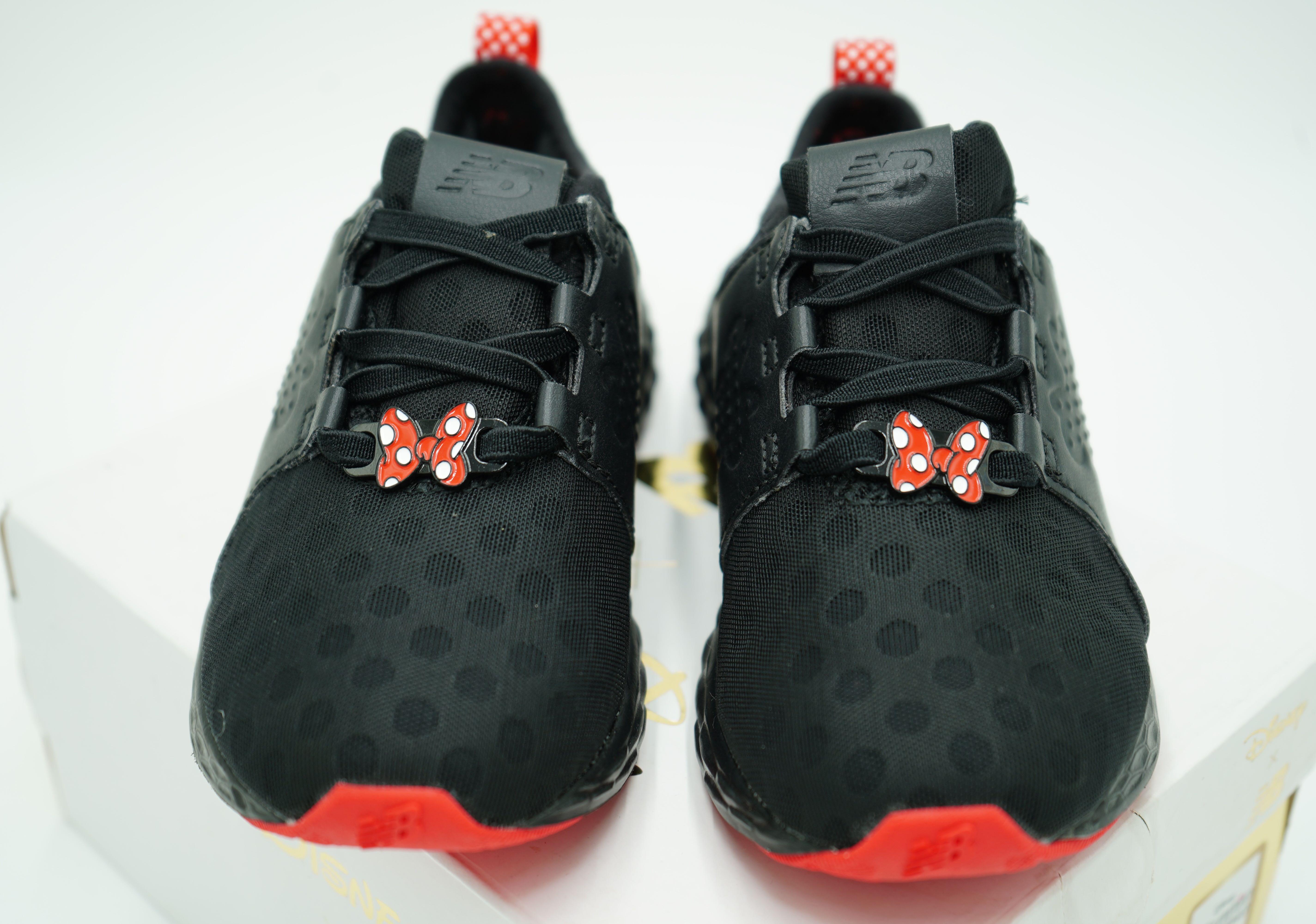 Minnie new balance top