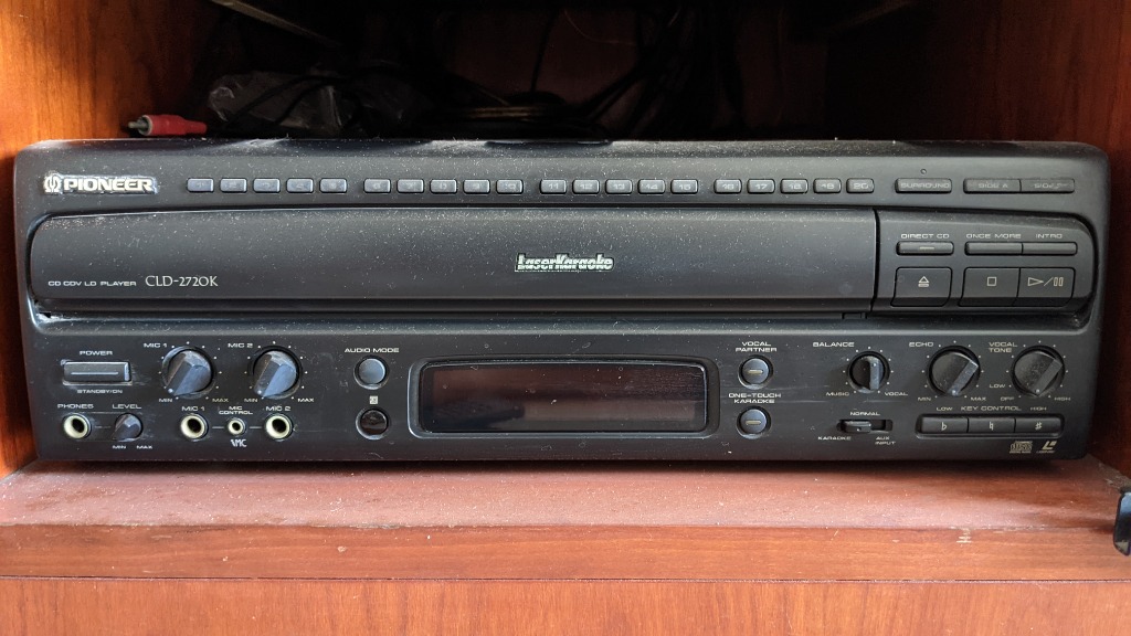 Pioneer LaserDisc Player CLD2720K, TV & Home Appliances, TV