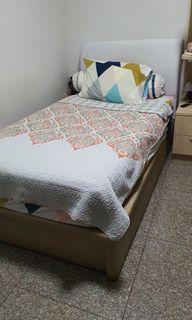 (Category: ) located in . Submitted by karenlyf (Listing ID 1074597054, Image 1). Description: .