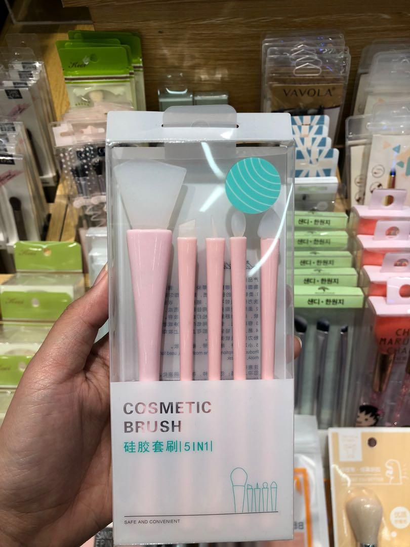 5pcs spatula (Category: Face Care) located in Paranaque City. Submitted by gladkingphilippines (Listing ID 1074741882, Image 2). Description: .