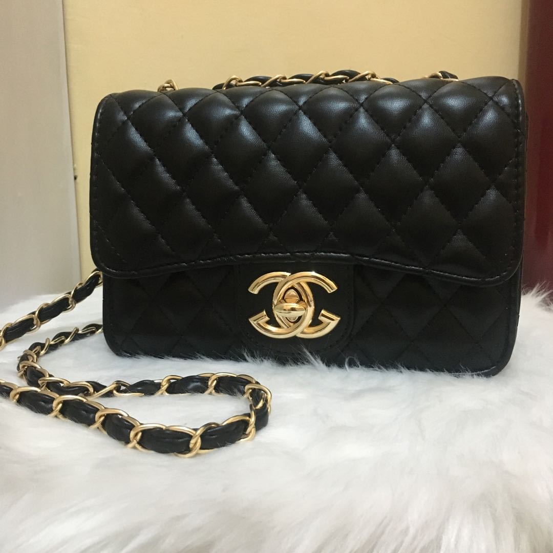 Chanel chain sales sling bag