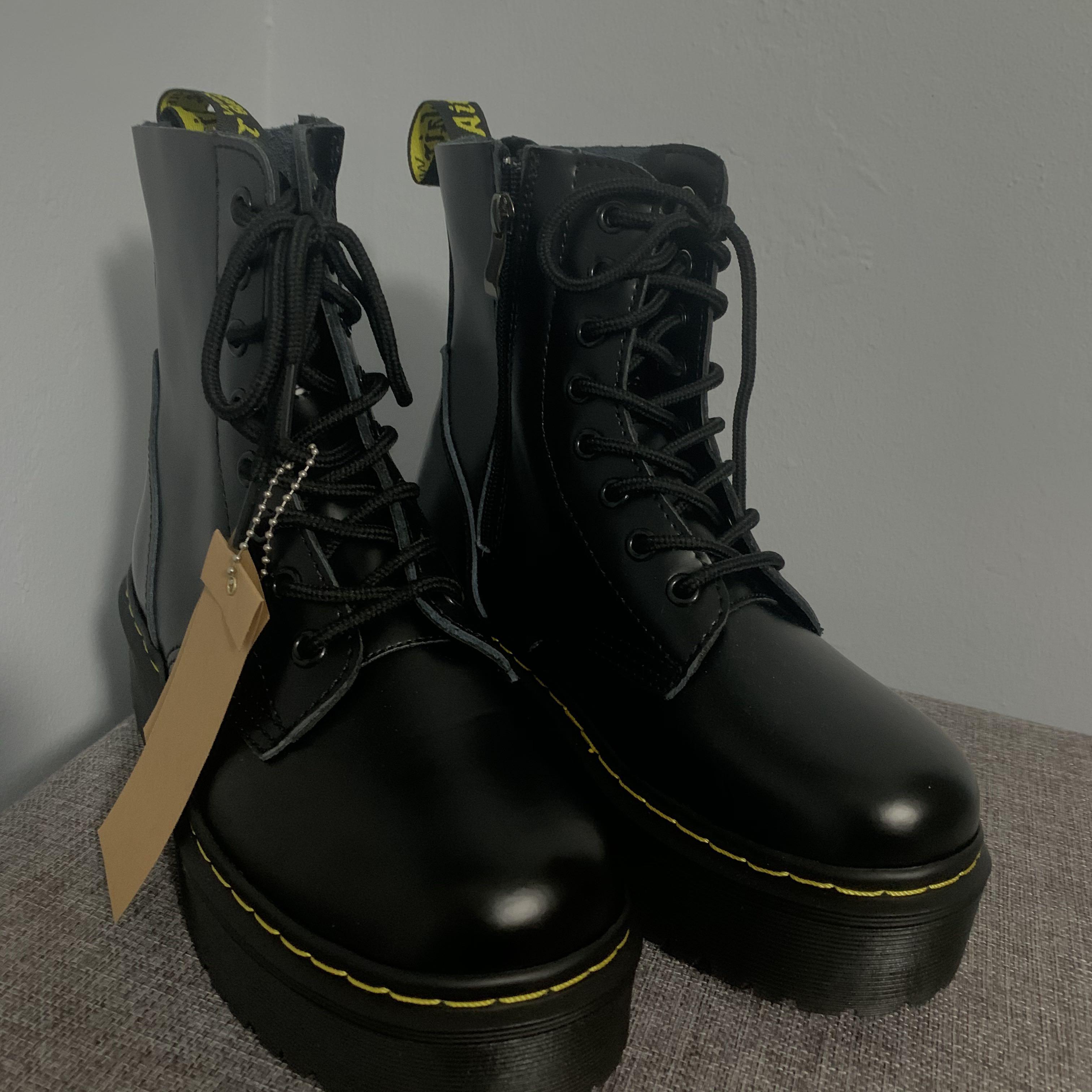 Dr Martens Jadon Boots