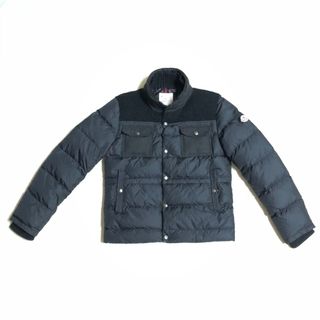 (Category: ) located in . Submitted by rania26store (Listing ID 1074706437, Image 1). Description: .
