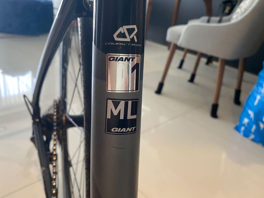 Giant Fastroad Advanced 1 2019 M L Sports Equipment Bicycles