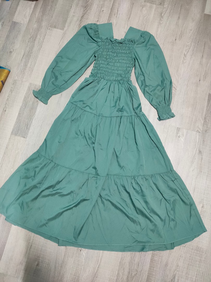 Green Smock dress, Women's Fashion, Dresses & Sets, Dresses on Carousell