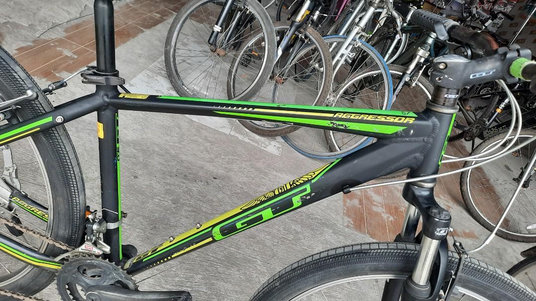 GT Aggressor 3.0 Mountain Bike Sports Equipment Bicycles Parts