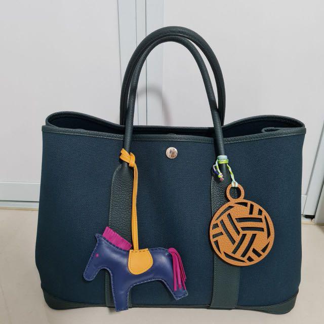 HERMES GARDEN PARTY SMALL 25 cm, Luxury, Bags & Wallets on Carousell