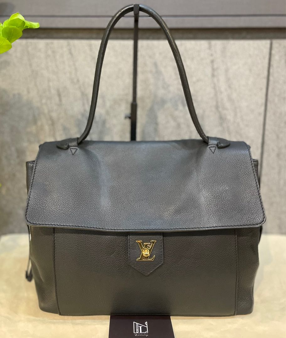 Louis Vuitton Lockme Tote Pm in Black