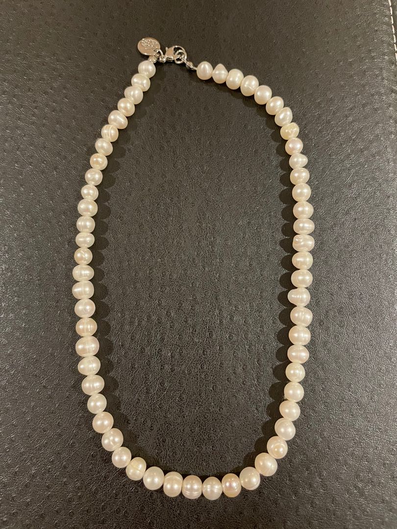 Pearl necklace lovisa shop