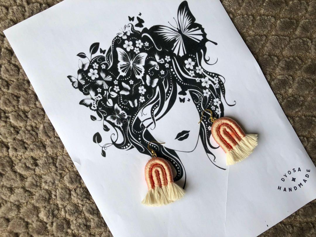 Macrame Earrings Beach Earrings (Category: Other Accessories) located in Cebu City. Submitted by ddsecondselection (Listing ID 1074741740, Image 3). Description: Handmade but well sanitised. Pm for inquiries. Follow us on IG and Fb Account name: @dyosahandmade.