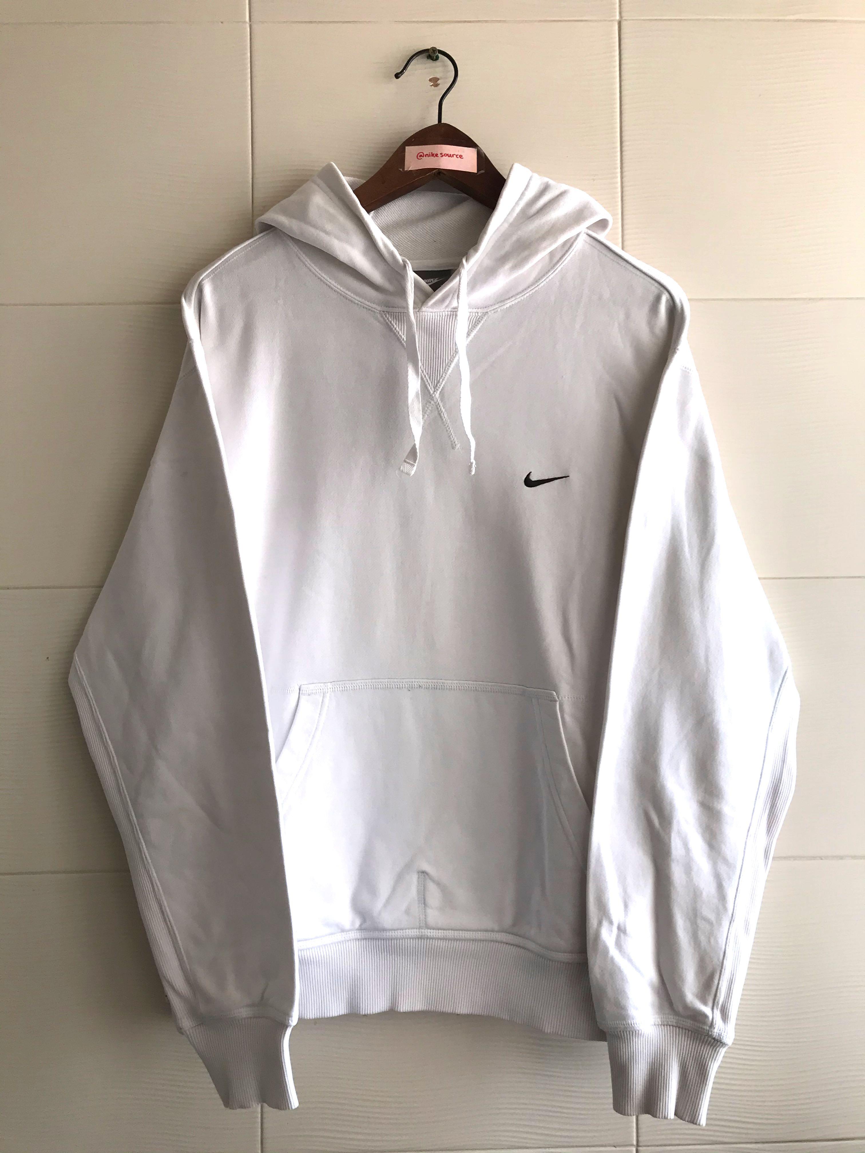 nike hoodie mini logo