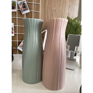 Plastic Vases (set)